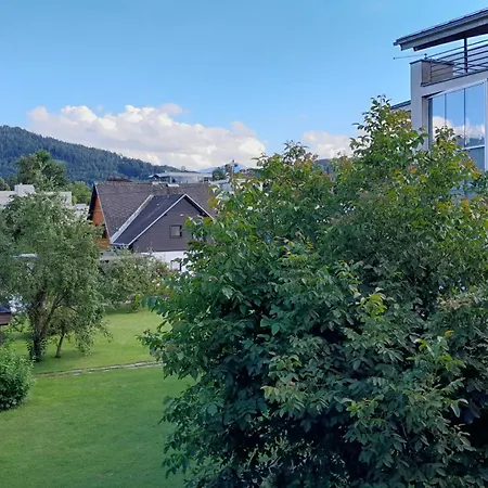 Haus Andrea - Die Goldenen Siebziger Guest house